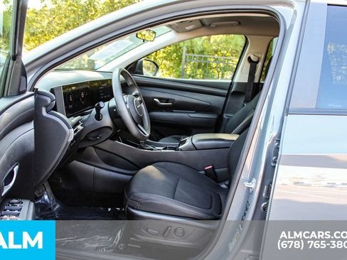 Used 2025 Hyundai Tucson SEL FWD image 16