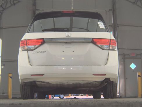 Used 2016 Honda Odyssey EX-L image 7