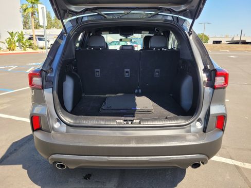 Used 2025 Ford Escape ST-Line AWD/4WD image 28