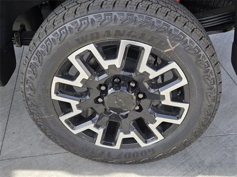 New 2025 Chevrolet Silverado 2500 LTZ w/ LTZ Convenience Package image 5