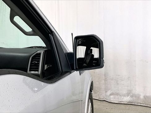Used 2017 Ford F150 Lariat w/ Equipment Group 502A Luxury RWD image 11