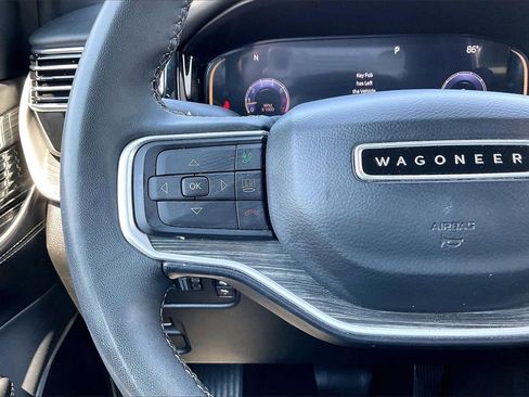Used 2022 Jeep Wagoneer Series II image 10