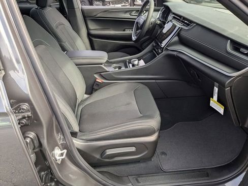 New 2026 Jeep Grand Cherokee L Laredo RWD image 31