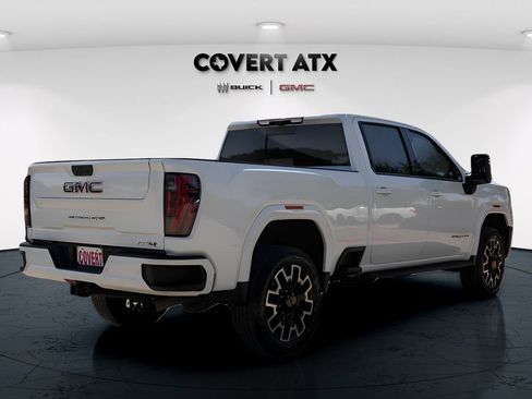 Used 2024 GMC Sierra 2500 AT4 w/ AT4 Premium Plus Package AWD/4WD image 7