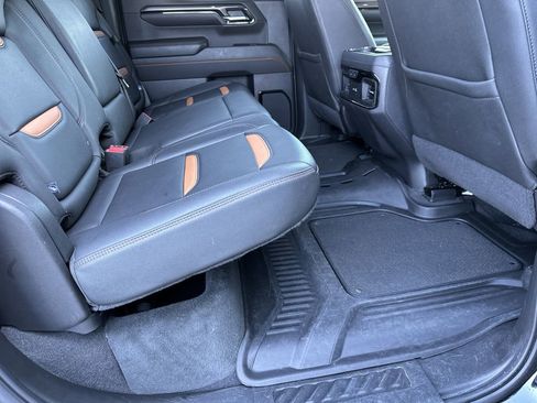 Used 2024 GMC Sierra 1500 AT4 w/ Technology Package AWD/4WD image 36