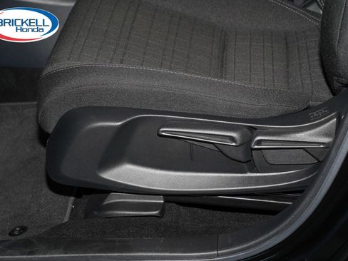 Certified 2025 Honda HR-V LX image 28