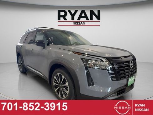 New 2026 Nissan Pathfinder Platinum image 7