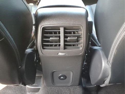 Used 2025 Ford Escape ST-Line Select AWD/4WD image 30