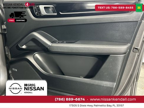 Used 2020 Porsche Cayenne S image 35