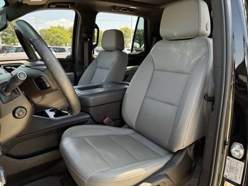 Used 2024 Chevrolet Tahoe Z71 w/ Luxury Package AWD/4WD image 26