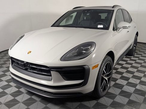 New 2026 Porsche Macan AWD/4WD image 1