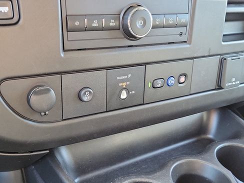 Used 2021 Chevrolet Express 2500 Extended w/ Driver Convenience Package image 25