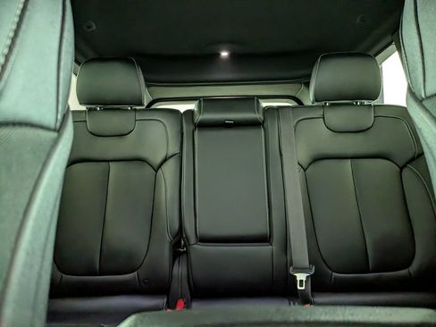 Certified 2025 Jeep Grand Cherokee Limited w/ Black Appearance Package AWD/4WD image 29