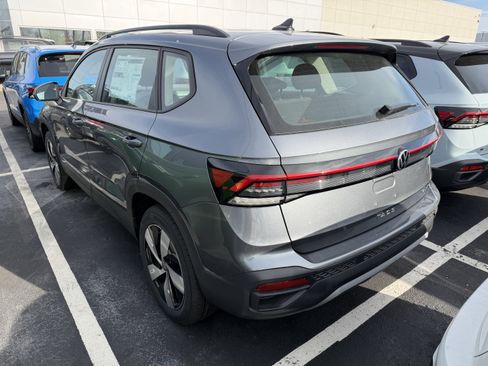 New 2026 Volkswagen Taos S image 5
