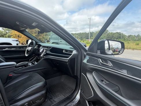 Used 2022 Jeep Grand Cherokee Trailhawk AWD/4WD image 36