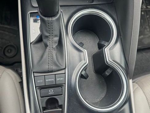 Used 2020 Toyota Camry XSE w/ Driver Assist Package image 11