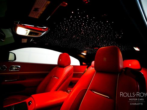 Used 2020 Rolls-Royce Wraith image 12