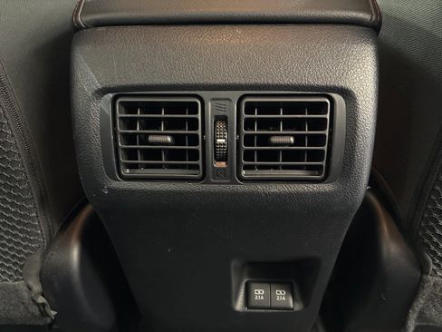 Used 2022 Toyota 4Runner TRD Off-Road image 29