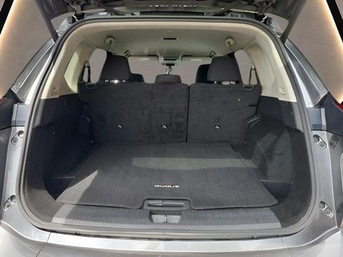 Used 2024 Nissan Rogue SV AWD/4WD image 26