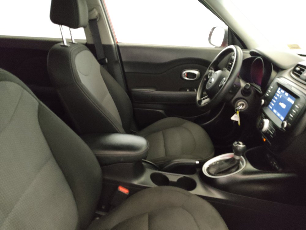 Used 2019 Kia Soul + FWD image 21