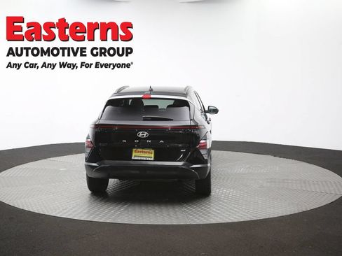 Used 2024 Hyundai Kona Limited FWD image 40