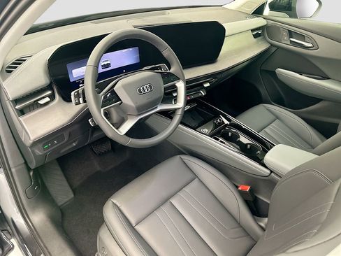 New 2026 Audi Q3 quattro 2.0T AWD/4WD image 9