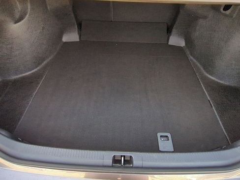 Used 2024 Toyota Camry SE image 23