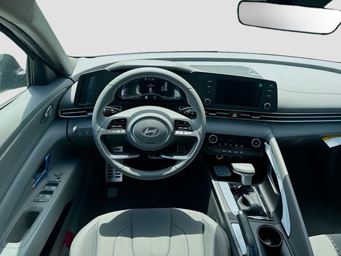 New 2026 Hyundai Elantra Sport FWD image 15