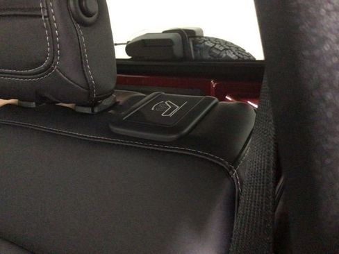 New 2025 Ford Bronco Badlands image 29