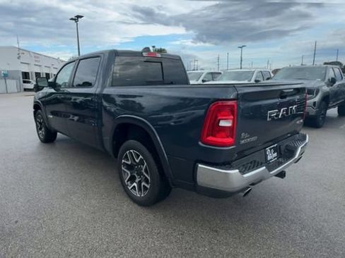Used 2026 RAM 1500 Laramie AWD/4WD image 7