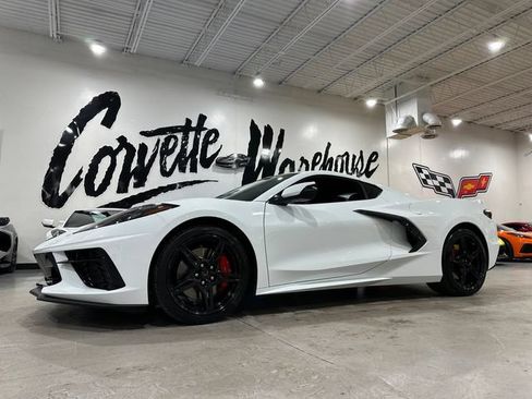 Used 2024 Chevrolet Corvette Stingray Preferred Cpe w/ Z51 Performance Package RWD image 22