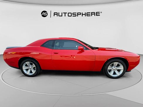 Used 2023 Dodge Challenger SXT RWD image 11