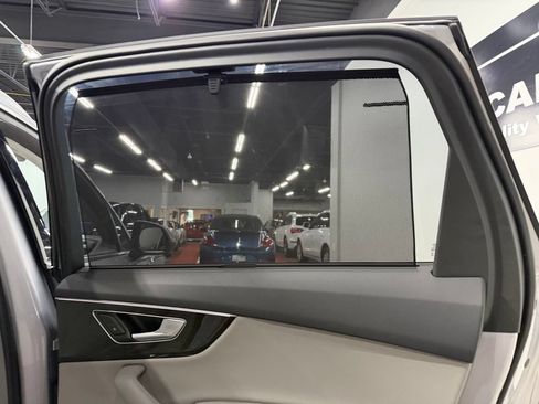 Used 2020 Audi Q7 3.0T Prestige w/ Prestige Package AWD/4WD image 28