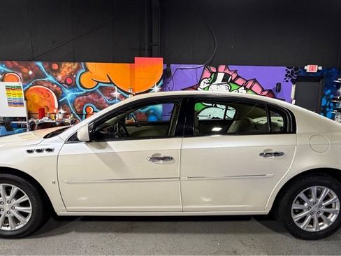 Used 2009 Buick Lucerne CX image 3