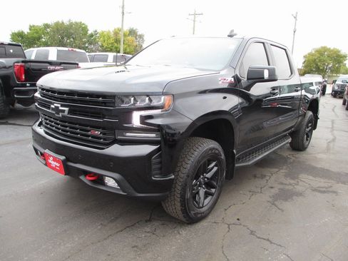 Used 2021 Chevrolet Silverado 1500 LT Trail Boss w/ LT Trail Boss Premium Package image 9