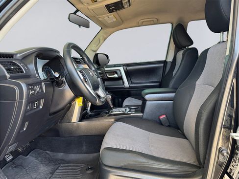 Used 2019 Toyota 4Runner SR5 RWD image 10