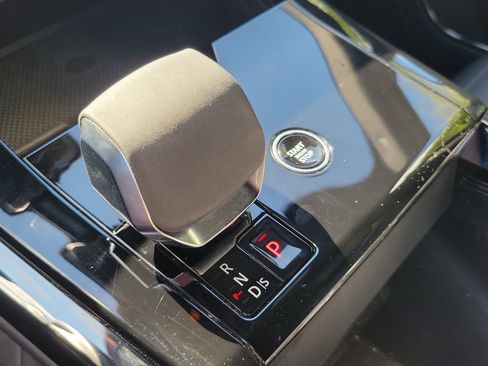 Used 2024 Land Rover Range Rover Sport Dynamic SE image 26