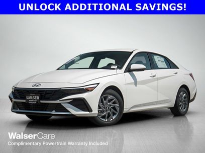 New 2025 Hyundai Elantra Blue