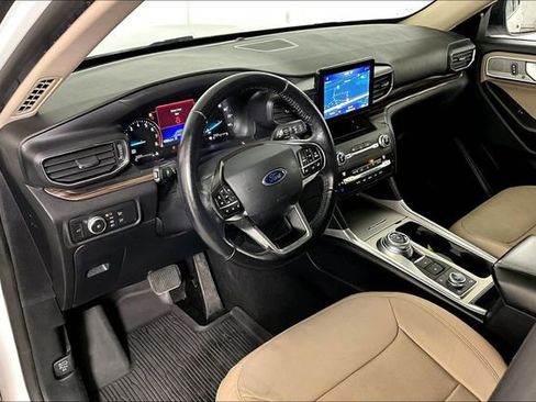 Used 2020 Ford Explorer Limited image 13