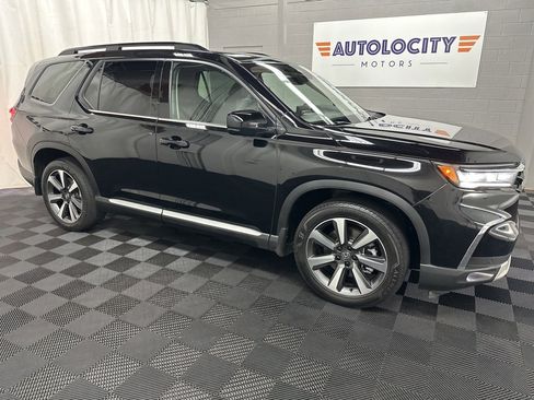 Used 2024 Honda Pilot Elite image 2