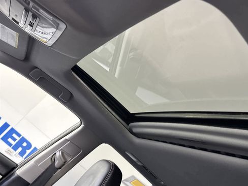 Used 2018 Toyota Highlander XLE image 13