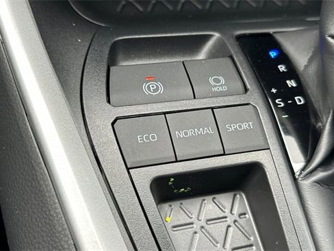Used 2025 Toyota RAV4 LE image 24