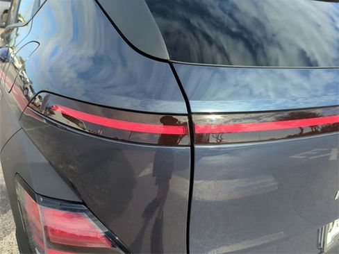 Used 2024 Hyundai Kona SEL image 13