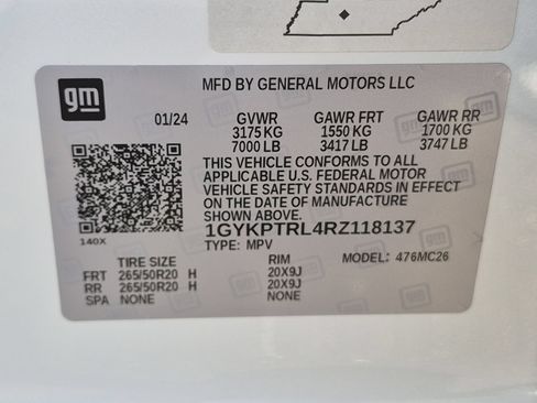 Certified 2024 Cadillac Lyriq Sport AWD/4WD image 32