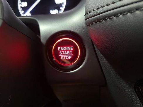 Used 2025 Honda HR-V LX image 32