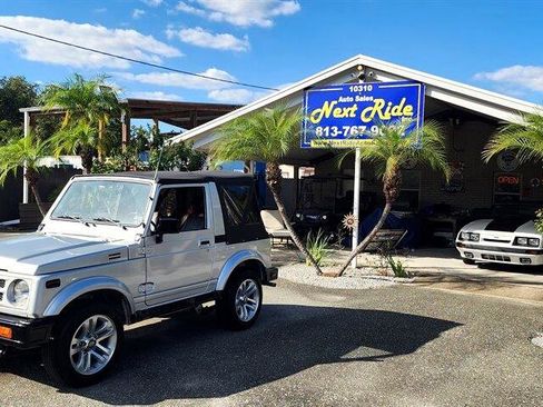 Used 1987 Suzuki Samurai 4WD Soft Top image 1