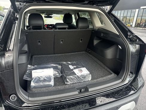 New 2026 Volkswagen Tiguan SE AWD/4WD image 43