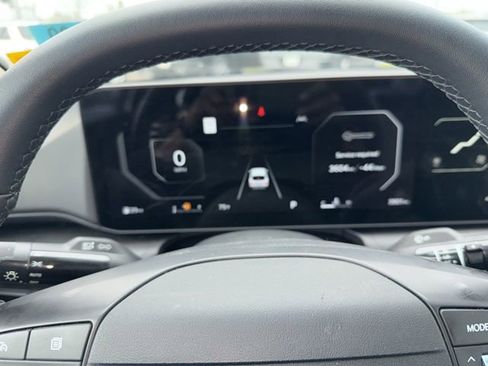 Used 2025 Kia K4 EX image 29