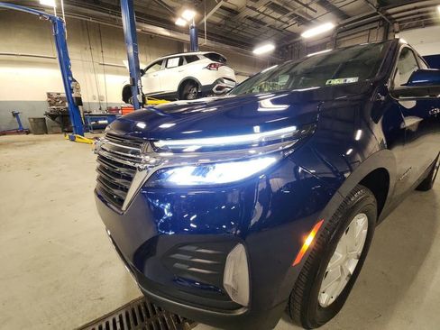 Used 2023 Chevrolet Equinox LT image 29