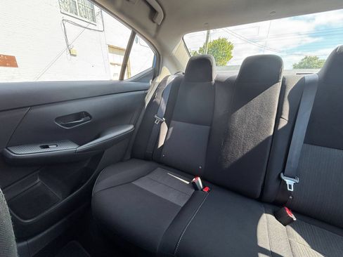 Used 2025 Nissan Sentra SV FWD image 37